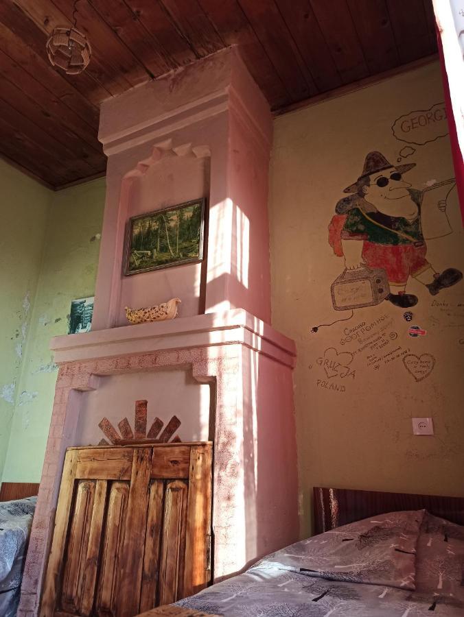 Cozy House Hotel Zugdidi Bagian luar foto