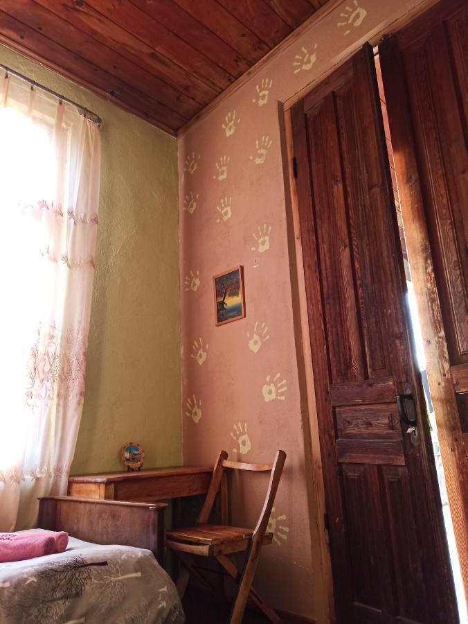 Cozy House Hotel Zugdidi Bagian luar foto