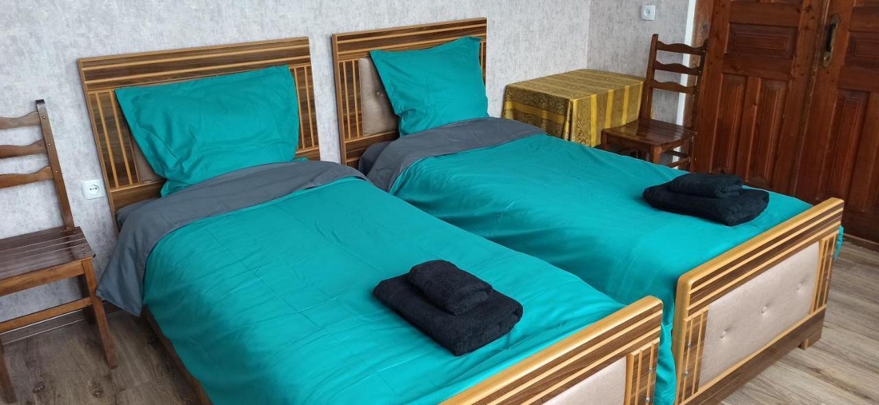 Cozy House Hotel Zugdidi Bagian luar foto