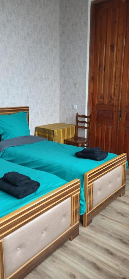 Cozy House Hotel Zugdidi Bagian luar foto